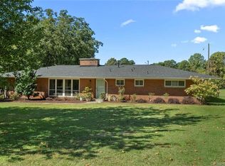 2308 Mary Ann Dr, Charlotte, NC 28214