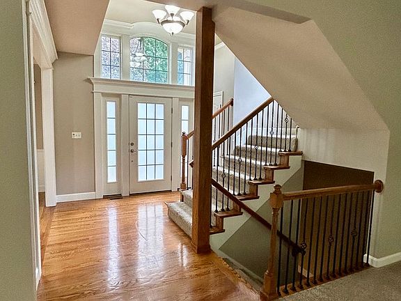 3rd image of 1019 Pebble Beach Dr