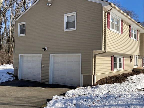 2nd image of 124 Edgewood Dr