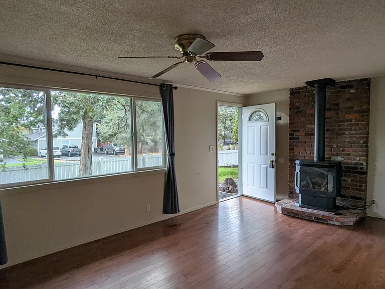 425 SE McKinley Ave #1 & 2-1 — Photo 15