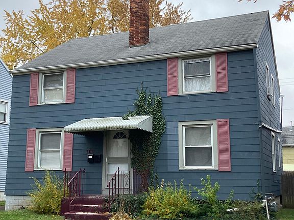 3rd image of 168 Henderson Ave #1