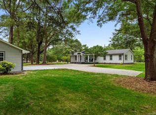 6120 Sanders Landing Ln, Clover, SC 29710