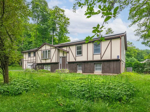 549 Terrace Dr, Highland Lakes, NJ 07422