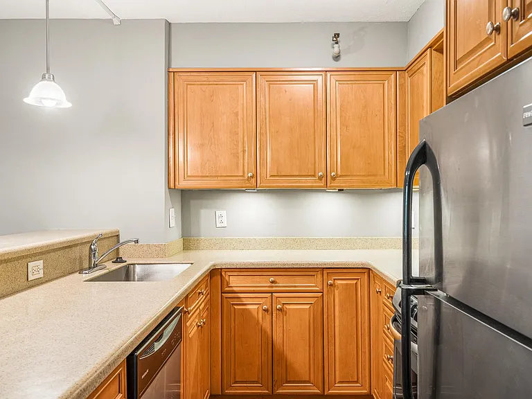 145 Pinckney St #525 — Photo 7