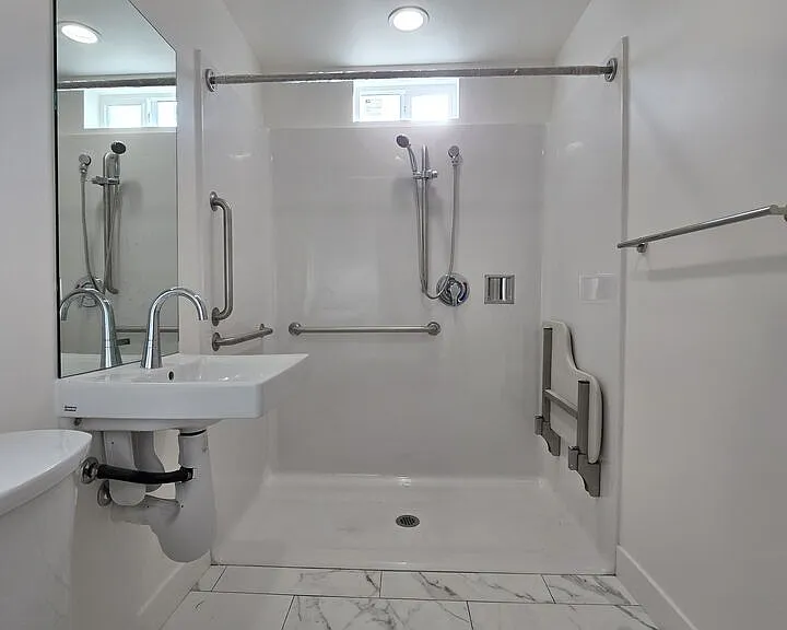 10829 Peach Grove St #3 — Photo 4