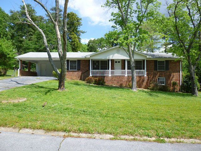 1st image of 534 White Oak Dr SW