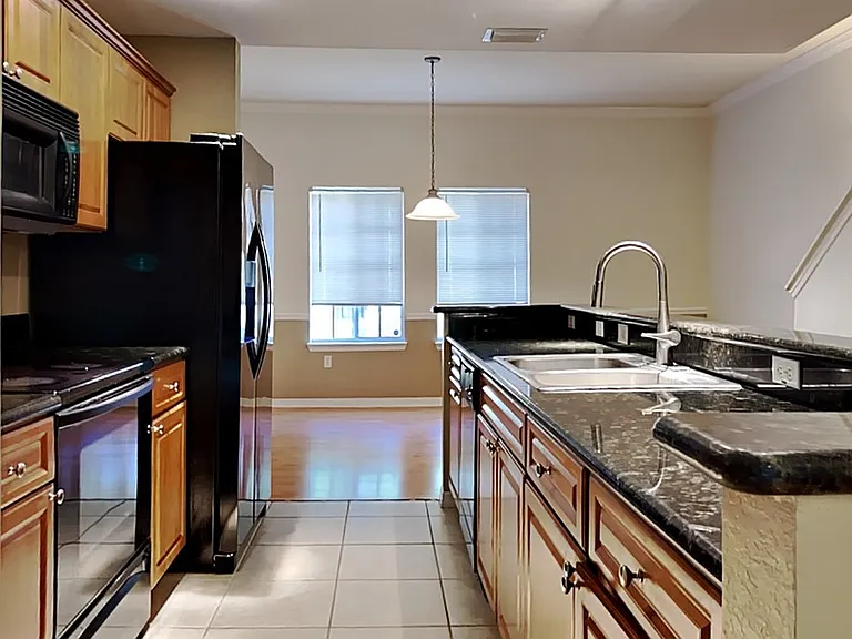 5236 Hampton Beach Pl — Photo 6