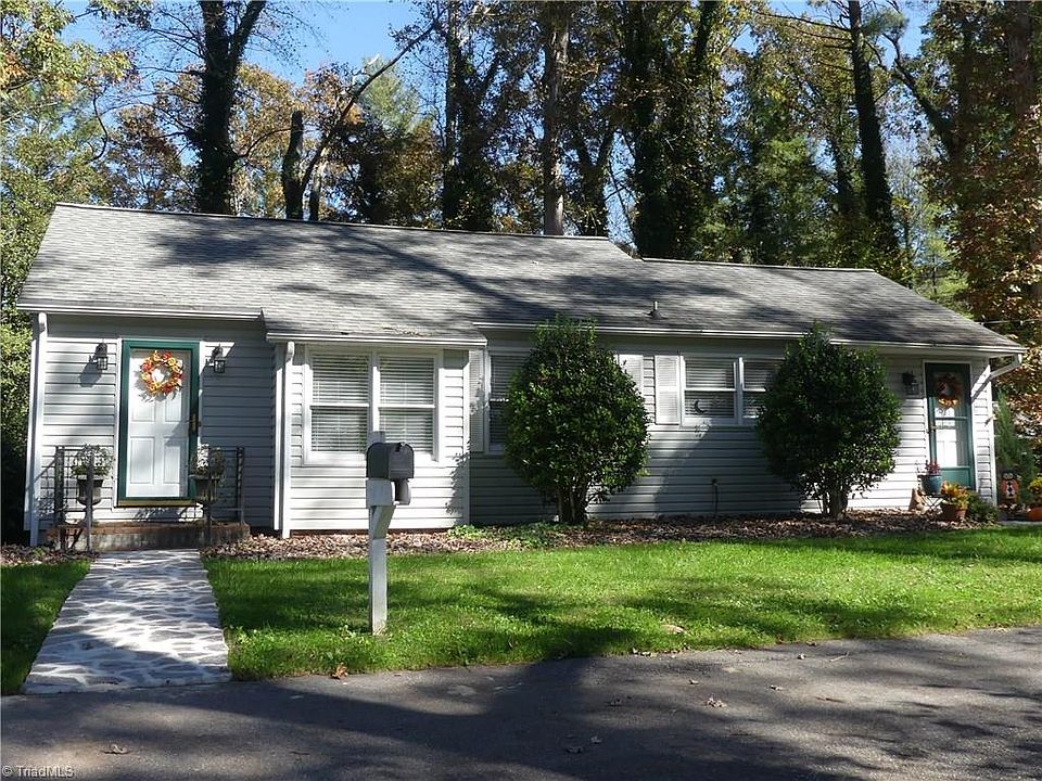 1st image of 216 Coffey Ave