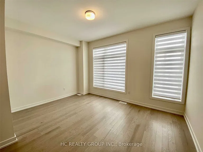 2578 Castlegate Cross — Photo 9
