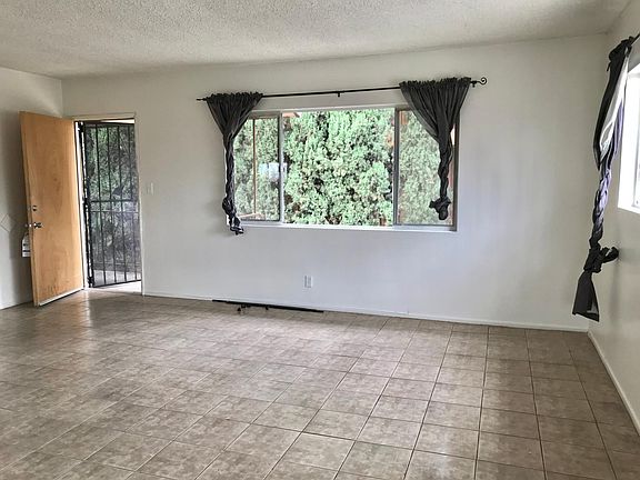 Dinning room to entrance door