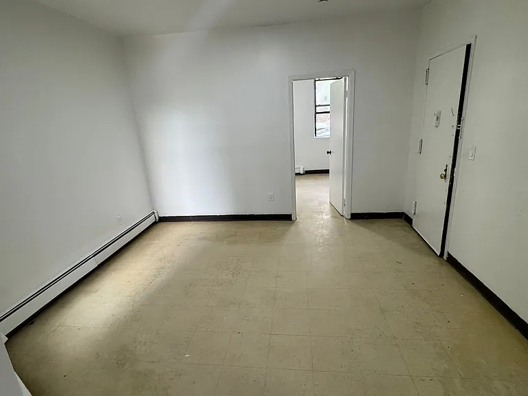 142 Orchard St #2R — Photo 12