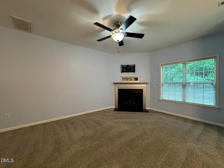 202 Cypress Hill Ln — Photo 8