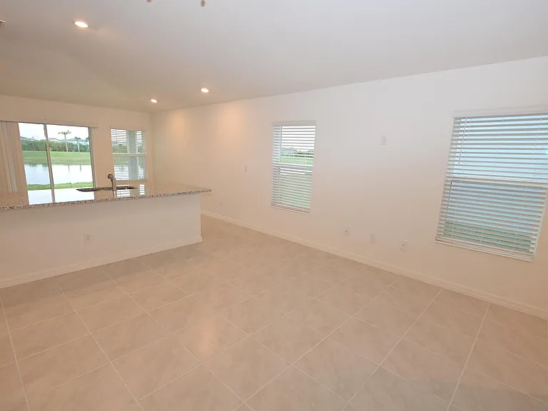 9532 Sandy Bluffs Cir — Photo 4