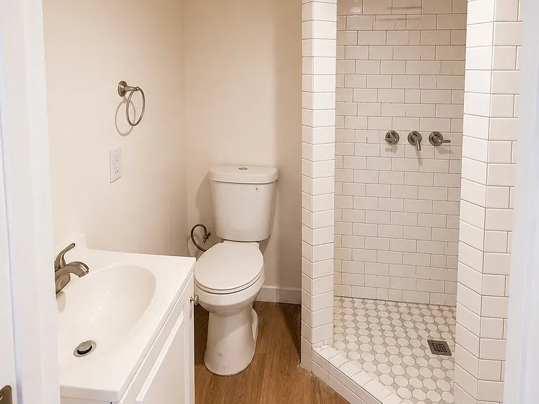 936 N Gage Ave #1/4 — Photo 3