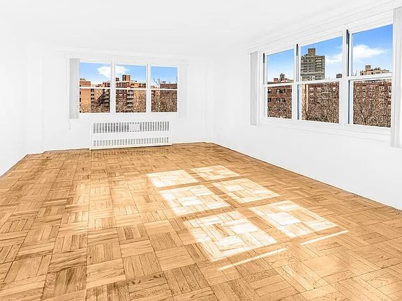 4th image of 3935 Blackstone Ave APT 5G