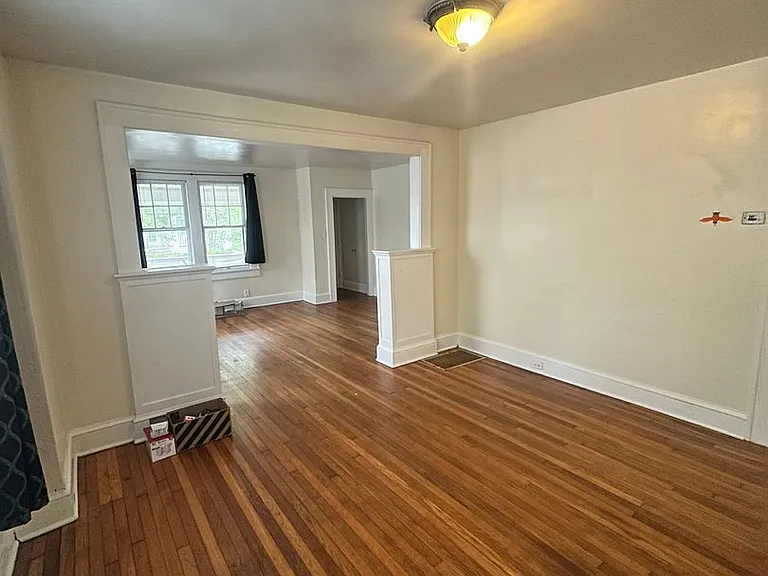 527 Maryland Ave — Photo 5