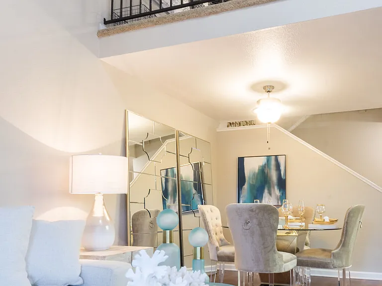 Woodstream Townhomes — Photo 8