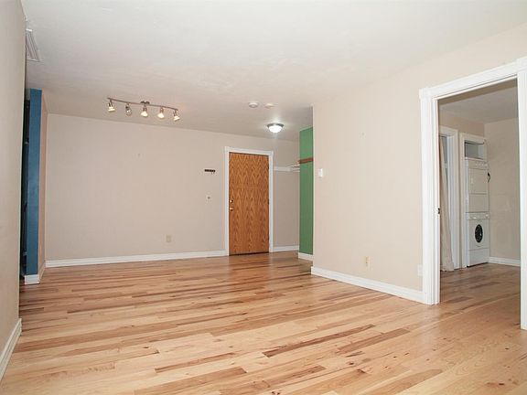 3rd image of 811 W Beaver Creek Blvd Suite D22
