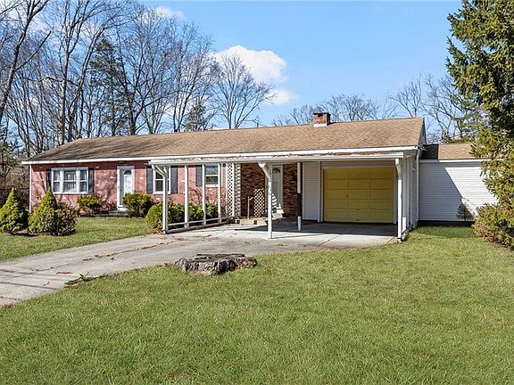 3rd image of 61 High View Dr