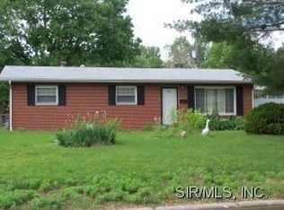 2525 Angela Dr, Granite City, IL 62040