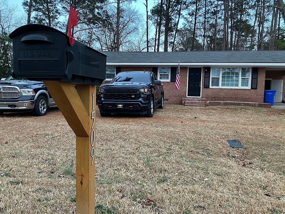 1st image of 1509 Acacia Dr