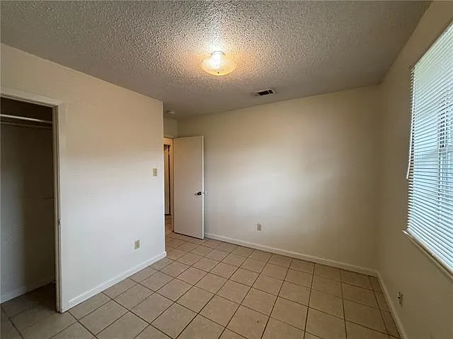 1145 Warren Dr — Photo 8