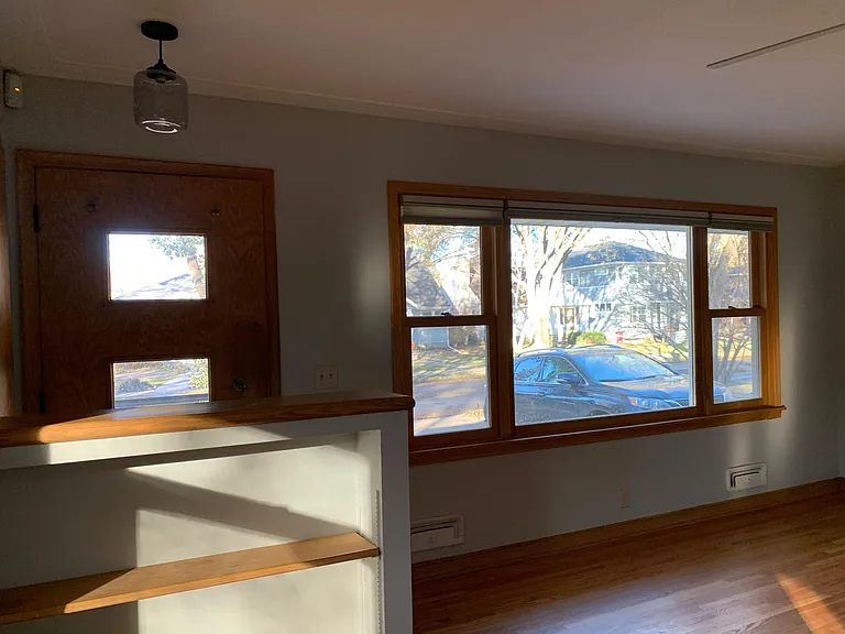4749 York Ave S — Photo 5
