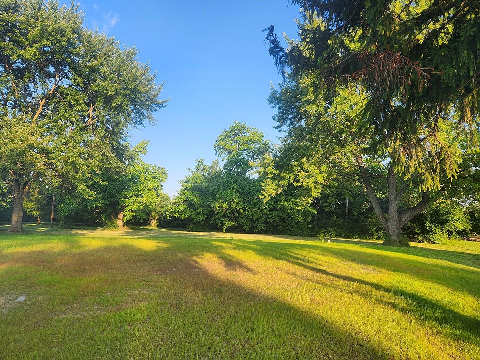 1st image of 2362 Berry Hill Dr