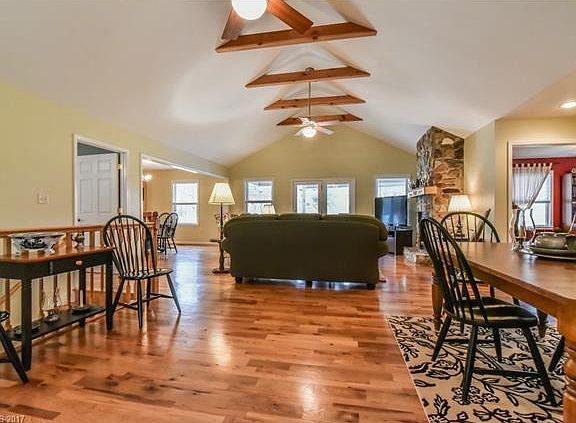 3rd image of 72 Silver Fox Ln
