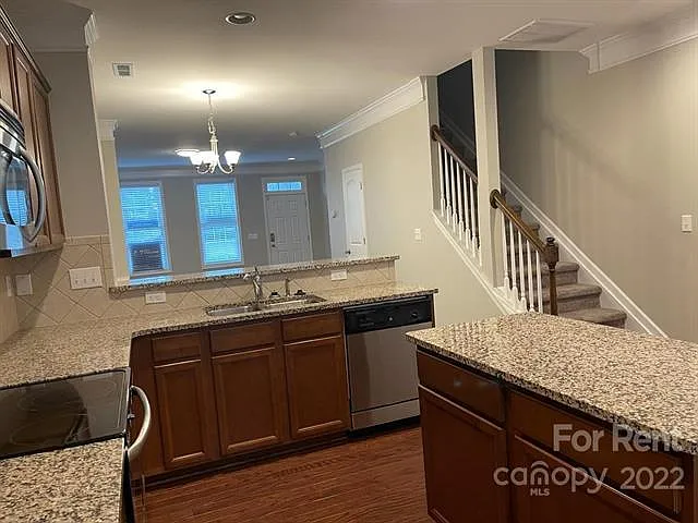 10976 Cedar Walk Ln — Photo 17