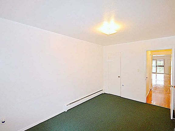 5th image of 13818 Elder Ave