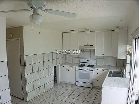 5th image of 3905 Hartford Pl