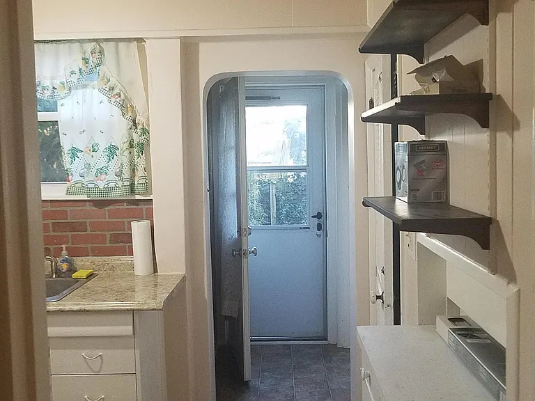 21 Sunship Rd — Photo 5