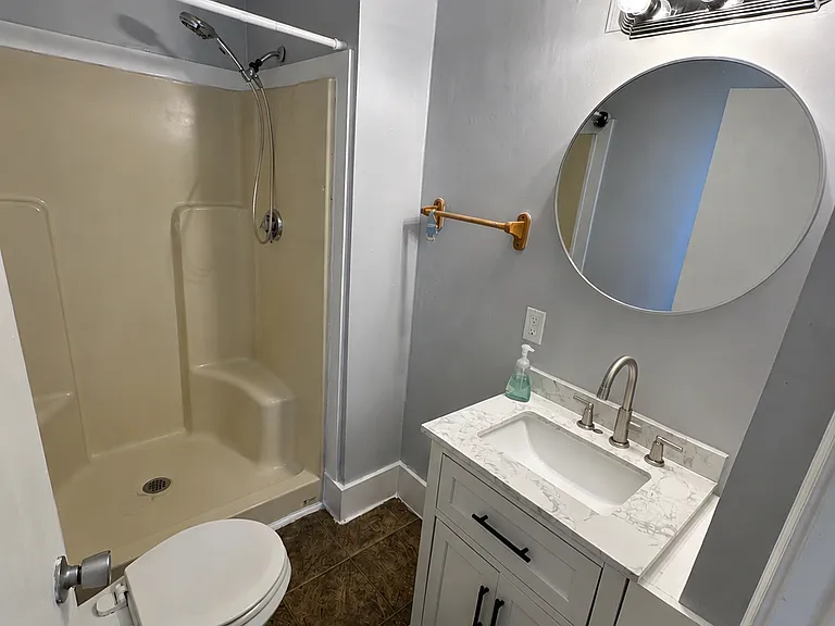 151-153 Franklin St #2R — Photo 8