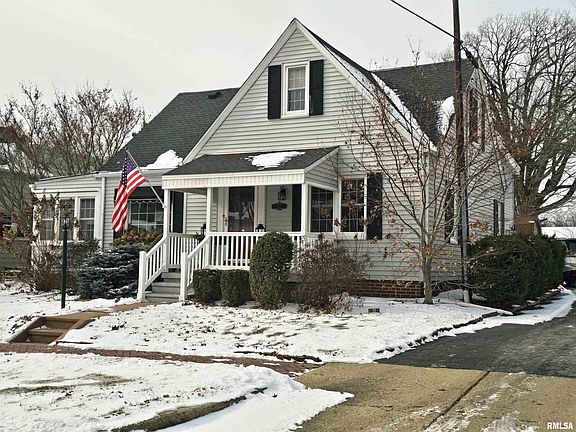 2nd image of 310 N Avenue B