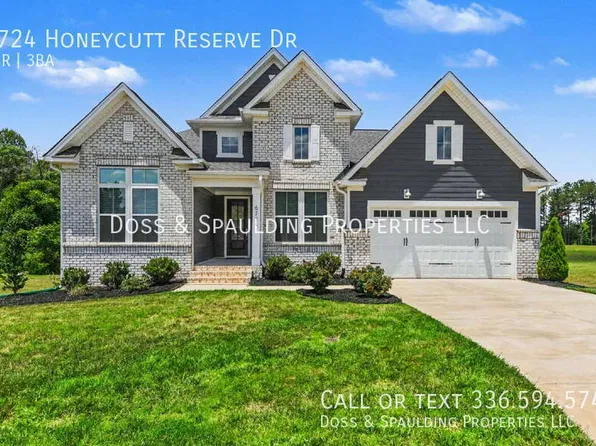 6724 Honeycutt Reserve Dr, Oak Ridge, NC 27310