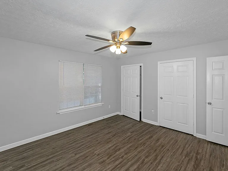 134 Point Place Dr — Photo 17