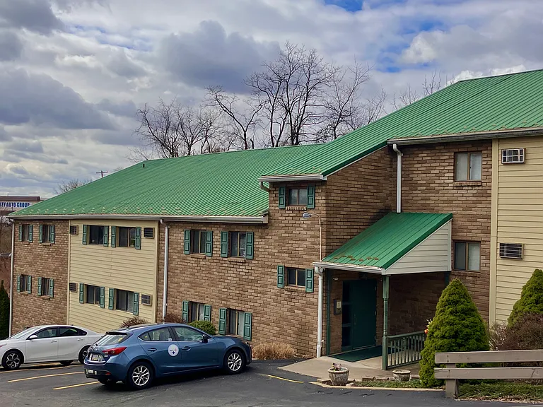 61 Colonial Manor Rd — Photo 16