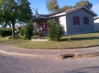 8218 Vetters Dr, Corpus Christi, TX 78412