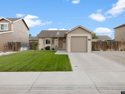 968 Discovery, Mills, WY, 82644