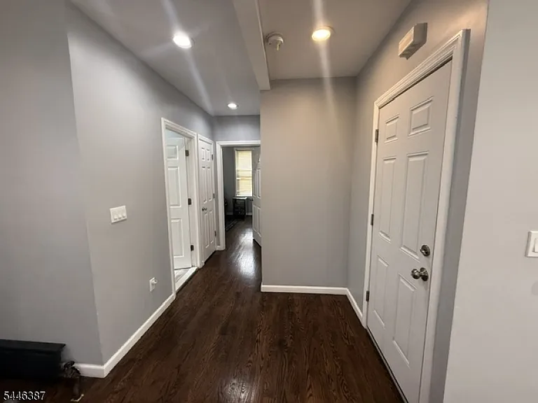 208 Laurel Ave — Photo 21
