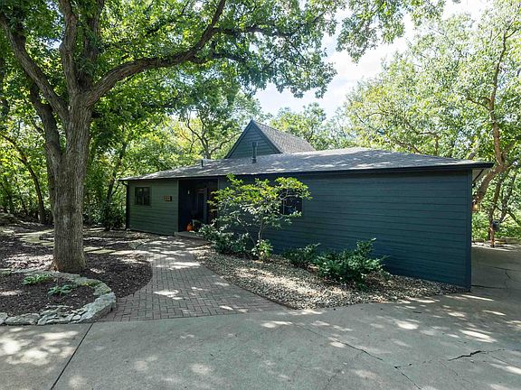 5th image of 3024 Briaroak Rd