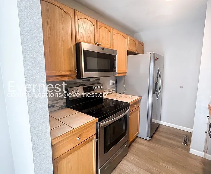 935 Saturn Dr #106 — Photo 6