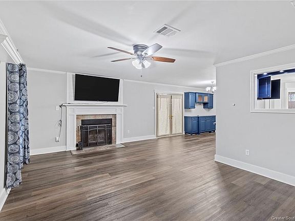 5th image of 1314 E Holly Hill Cir