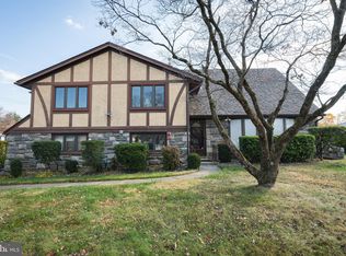 1881 Bertram Rd, Huntingdon Valley, PA 19006
