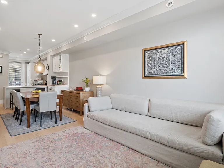 7547 Yukon St — Photo 32