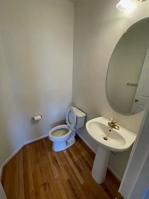 4 bed, 3.5 bath, 2900 sqft, $2,900 — Photo 4