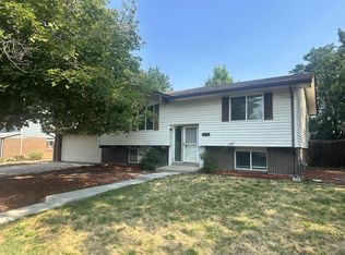 12191 E Florida Dr, Aurora, CO 80012