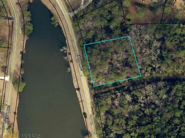 109 E Lake Dr, Sylvania, GA 30467