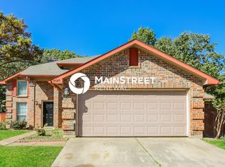 7520 Mayfair Cir, Fort Worth, TX 76123